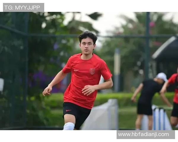 成都足球队在足球战术排行榜中荣登第八位展现出强劲实力与潜力 成都足球队在足球战术排行榜中荣登第八位展现出强劲实力与潜力